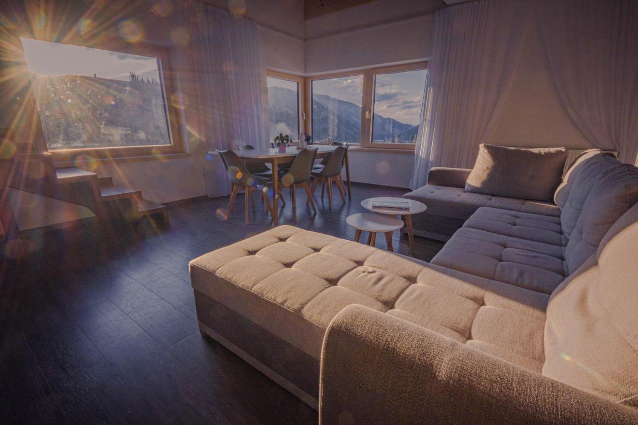 Zore Jasna Apartments 迪马诺卡多林纳 外观 照片
